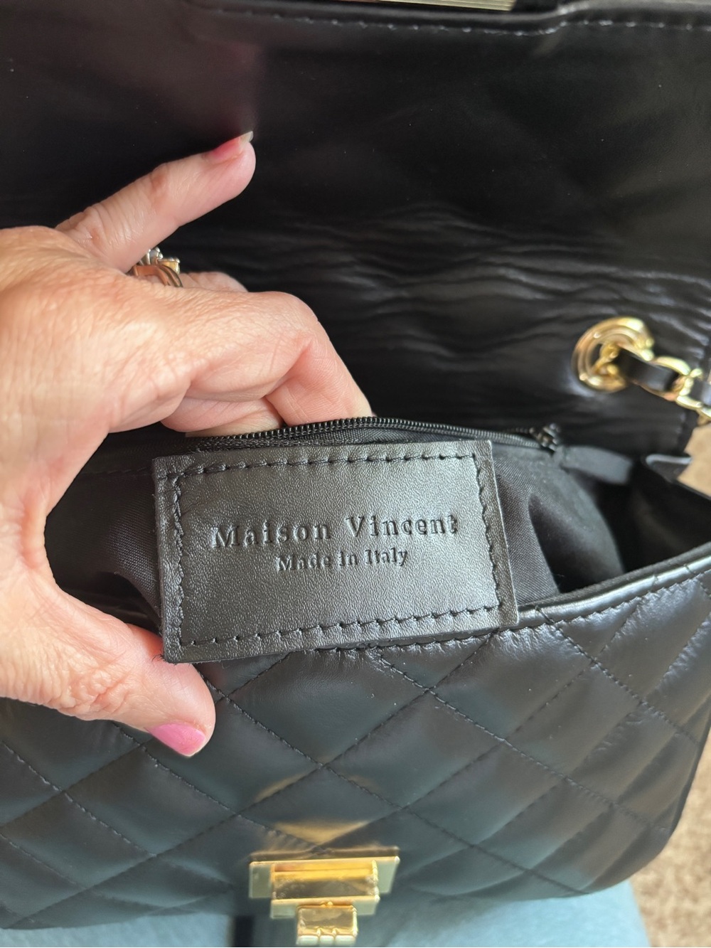 Designer-Inspired Quilted Black Italian Leather Flap -Gold Chain Shoulder Bag - Picture 5 of 13